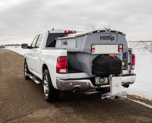 Hilltip IceStriker™ 550-1250 Poly – zoutstrooier voor pick-up en werktuigdrager