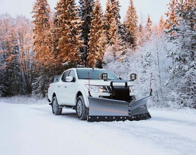 SnowStriker™ 1650-3200 VP/VMP – v-vorm sneeuwschuiver voor pick-up